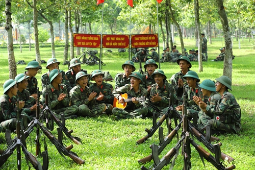 CÁN BỘ SÂU SÁT ĐỂ ĐƠN VỊ THÊM AN TOÀN 
